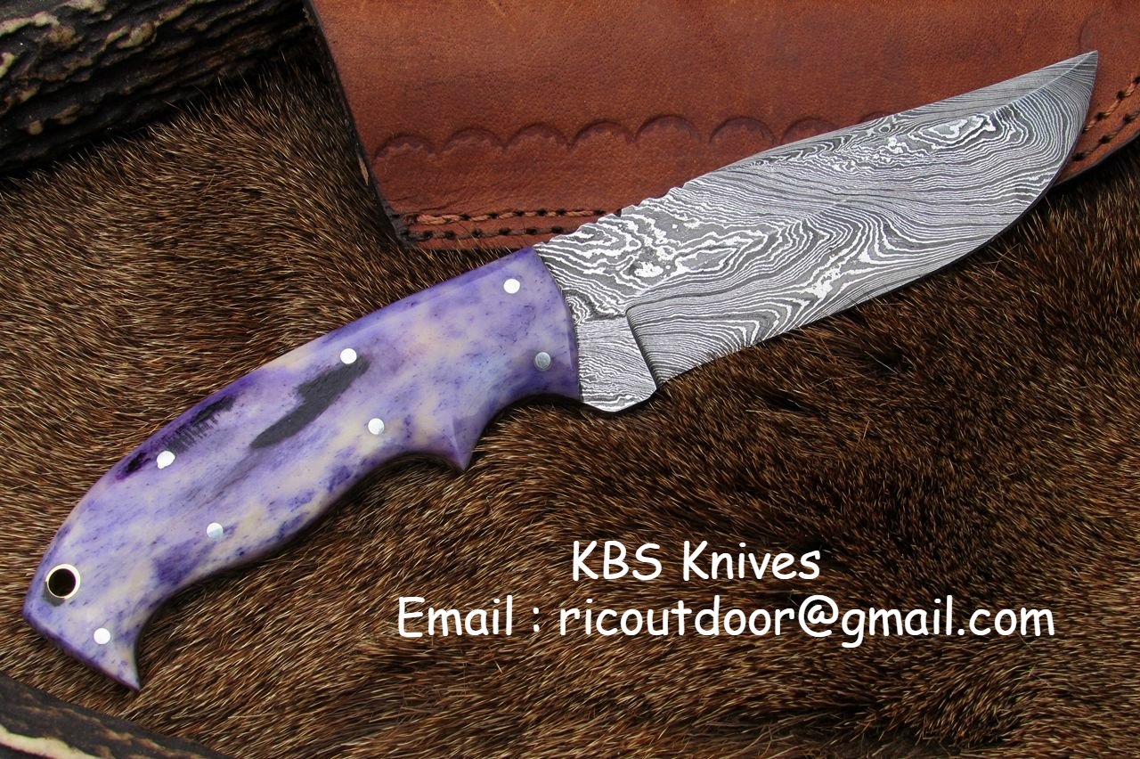 Handmade Damascus Skinning Knife