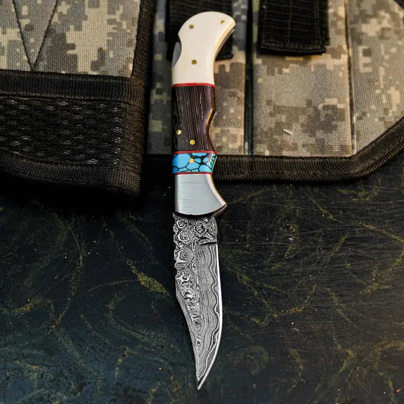 Damascus Hunting Pocket Knife with Camel Bone, Wenge & Resin Handle