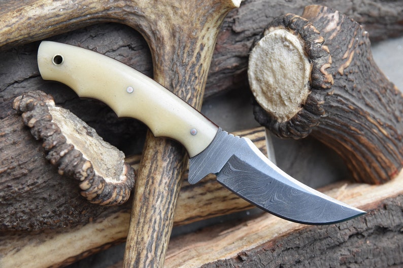 Custom Handmade Damascus Steel Blade Skinner Knife