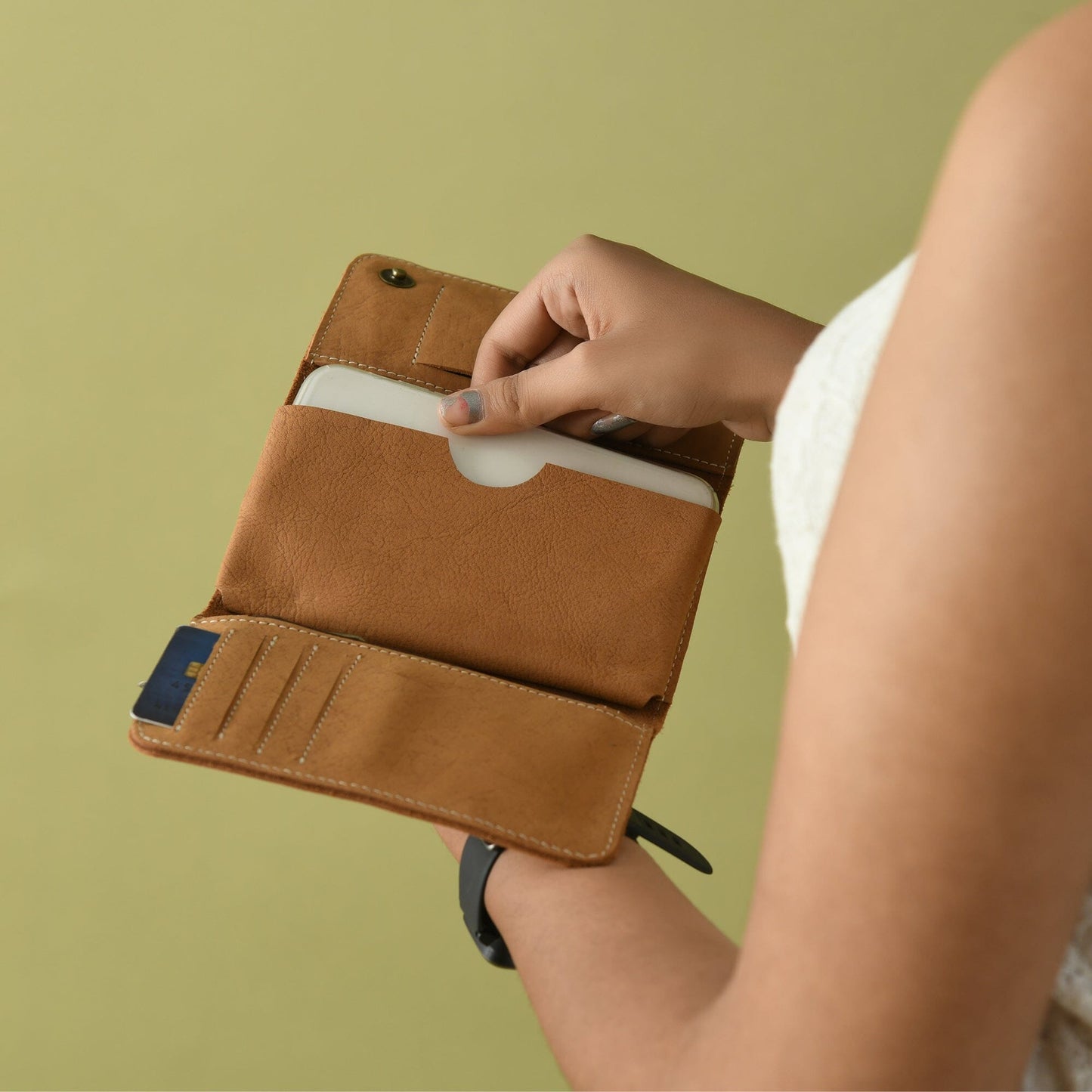 Josiah Women's Clutch