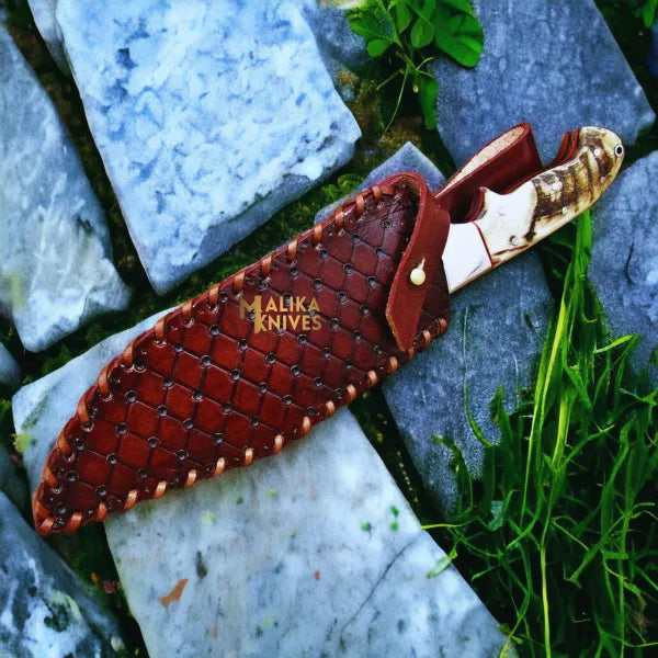 J2 GutHook Hunting Knife | Exquisite Craftsmanship & Razor-Sharp Blade-0337