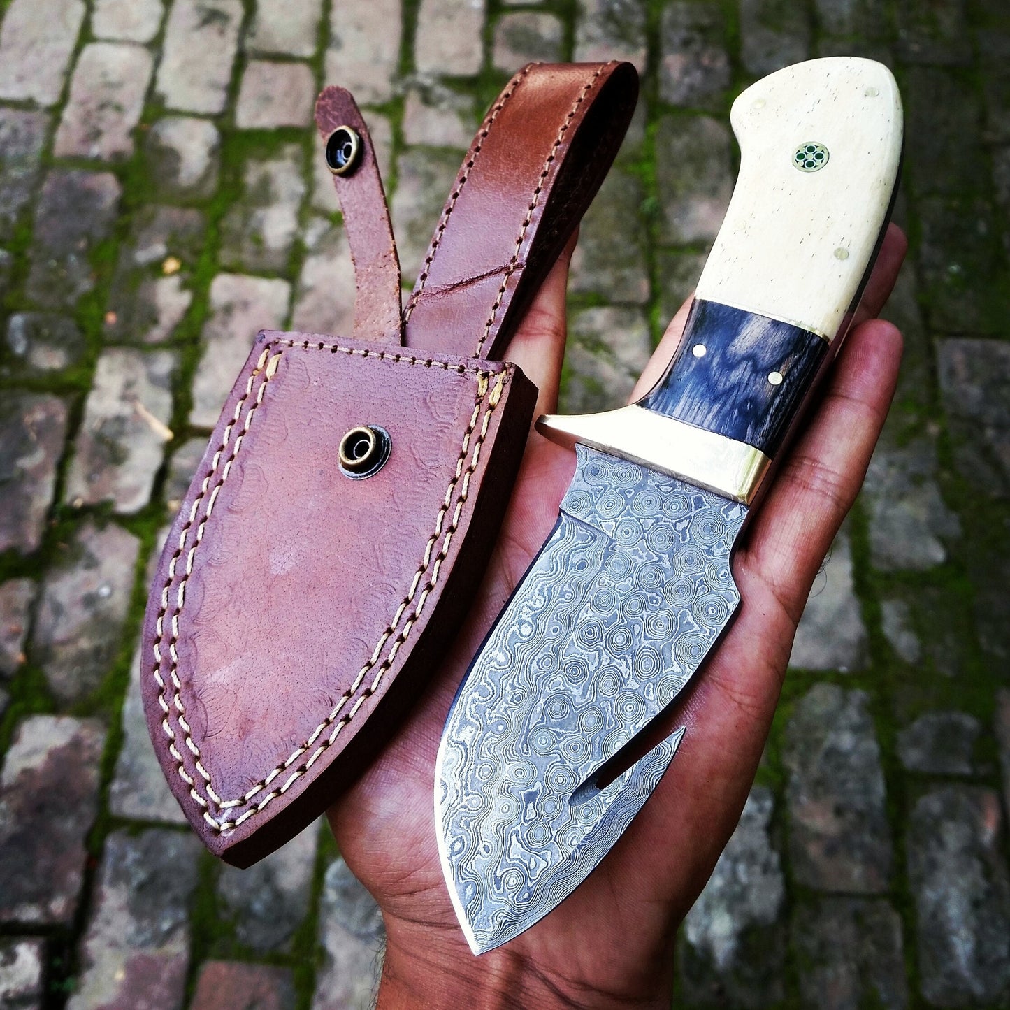 Premium Custom Handmade Gut Hook Knife in Damascus Steel with Exotic Wood Handle