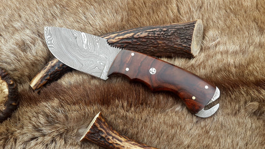 Skinning Blade Custom Handmade Full Tang Damascus Steel with Rosewood Handle, 7.5-inch - The Rosewood Edge