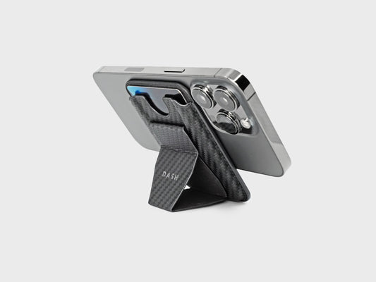 MagSafe iPhone Wallet Stand