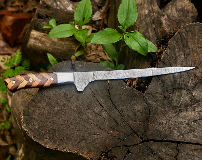 Handmade Damascus Fillet Knife 8” – Rosewood & Olive Wood Handle with Leather Sheath