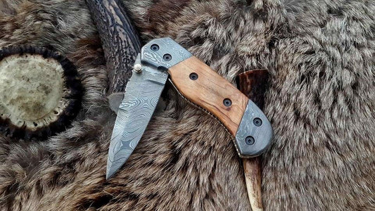 Everyday Carry Damascus Steel Folding Pocket Knife with Olivewood Handle – The Woodland Edge