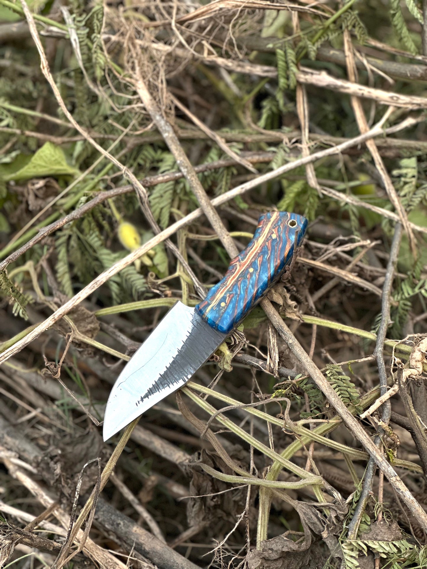 Good Hunting Knives – 9" Handmade J2 Steel Blade with Epoxy Resin Handle & Leather Sheath