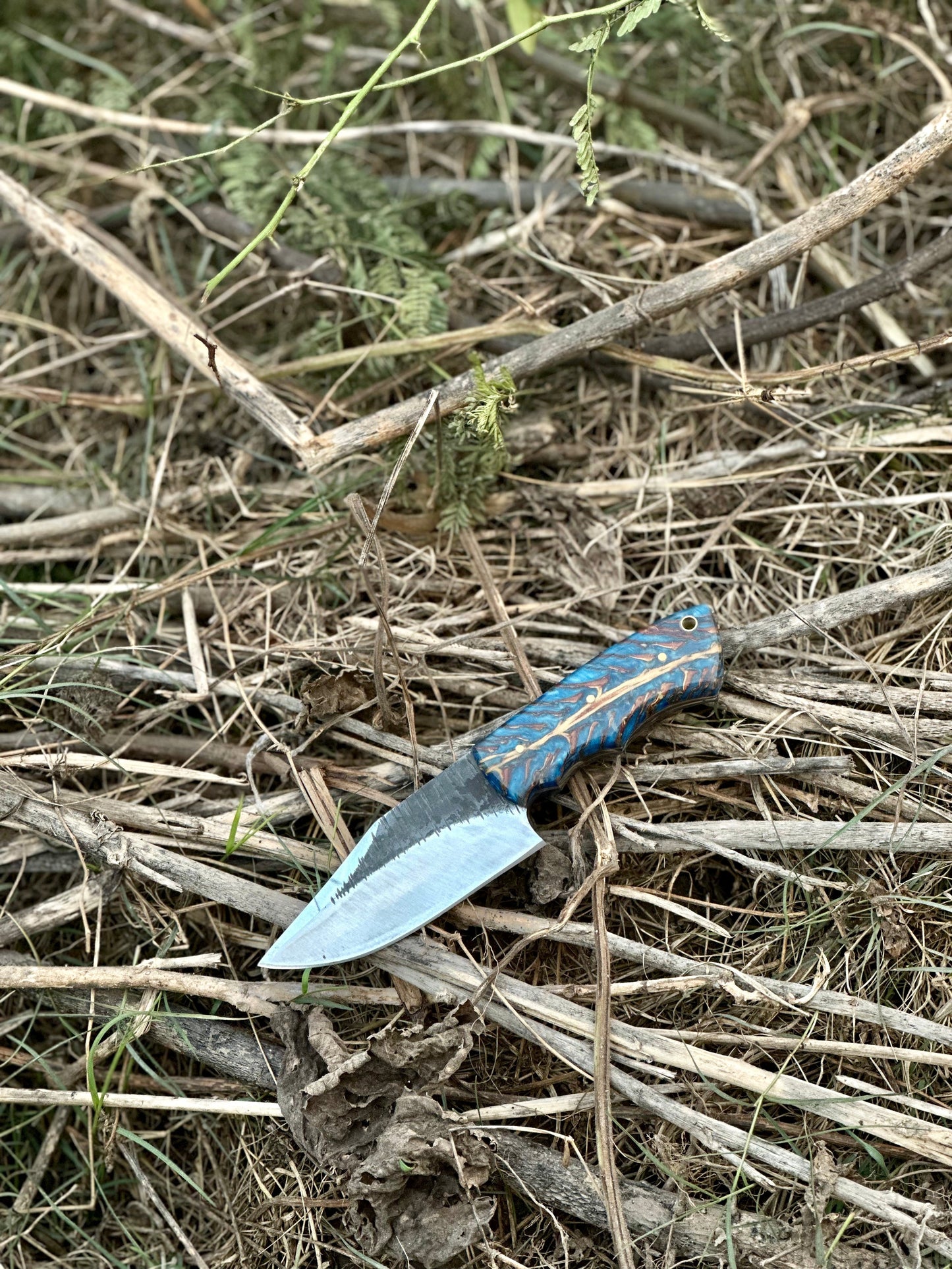 Good Hunting Knives – 9" Handmade J2 Steel Blade with Epoxy Resin Handle & Leather Sheath