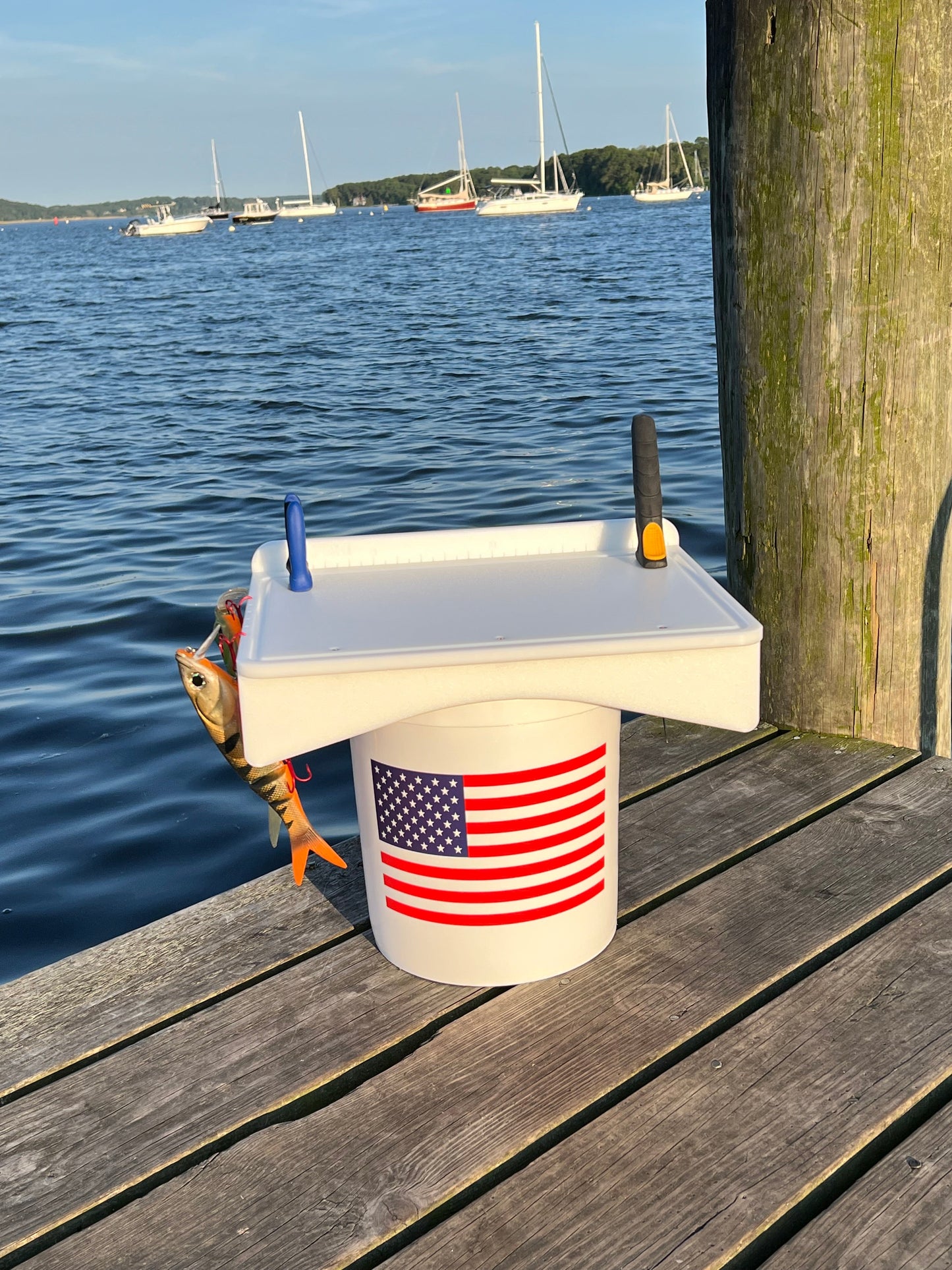 Made in the USA | Premium Single Bucket Raised 18" Fillet Table and Cutting Board