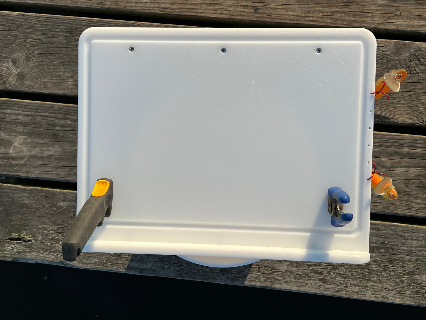 Made in the USA | Premium Single Bucket Raised 18" Fillet Table and Cutting Board