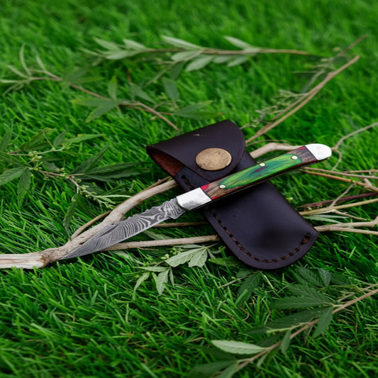 Forest Green Trail Trapper Knife Pakka Wood Damascus Steel folding Trapper Knife