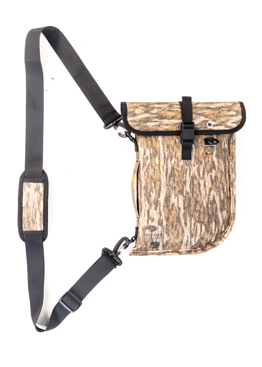 Mossy Oak - Auto-Sealing, Waterproof, Floating, Scent Proof Universal Pistol / Utility Dry Bag