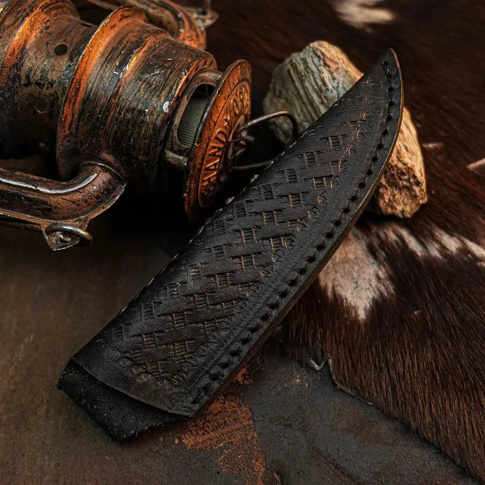 9.1" Handmade Damascus Hunting EDC Knife – Full Tang Resin Handle