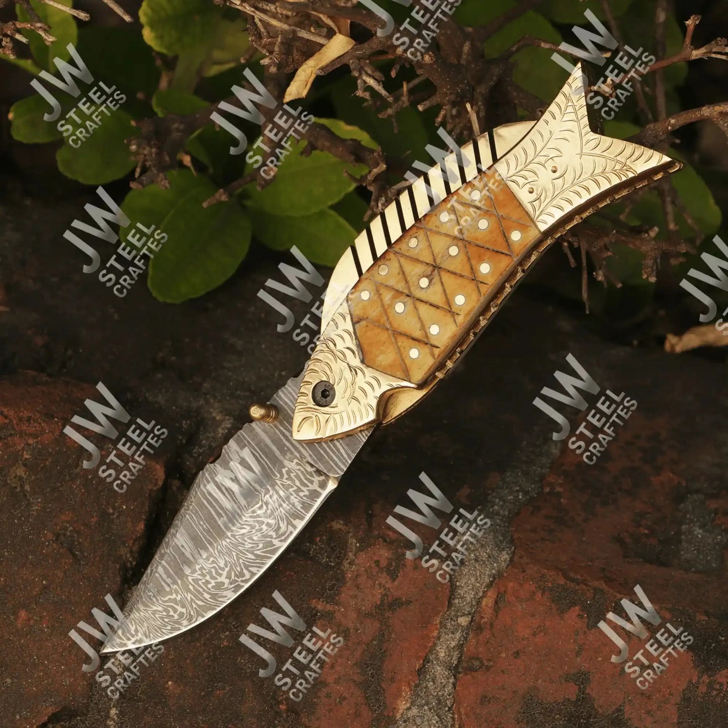 Hand Forged Damascus Steel Folding Knife – Honeycomb, Pinecone & Brass Handle Variations
