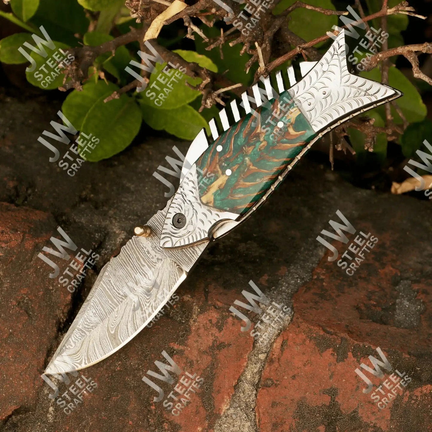 Hand Forged Damascus Steel Folding Knife – Honeycomb, Pinecone & Brass Handle Variations