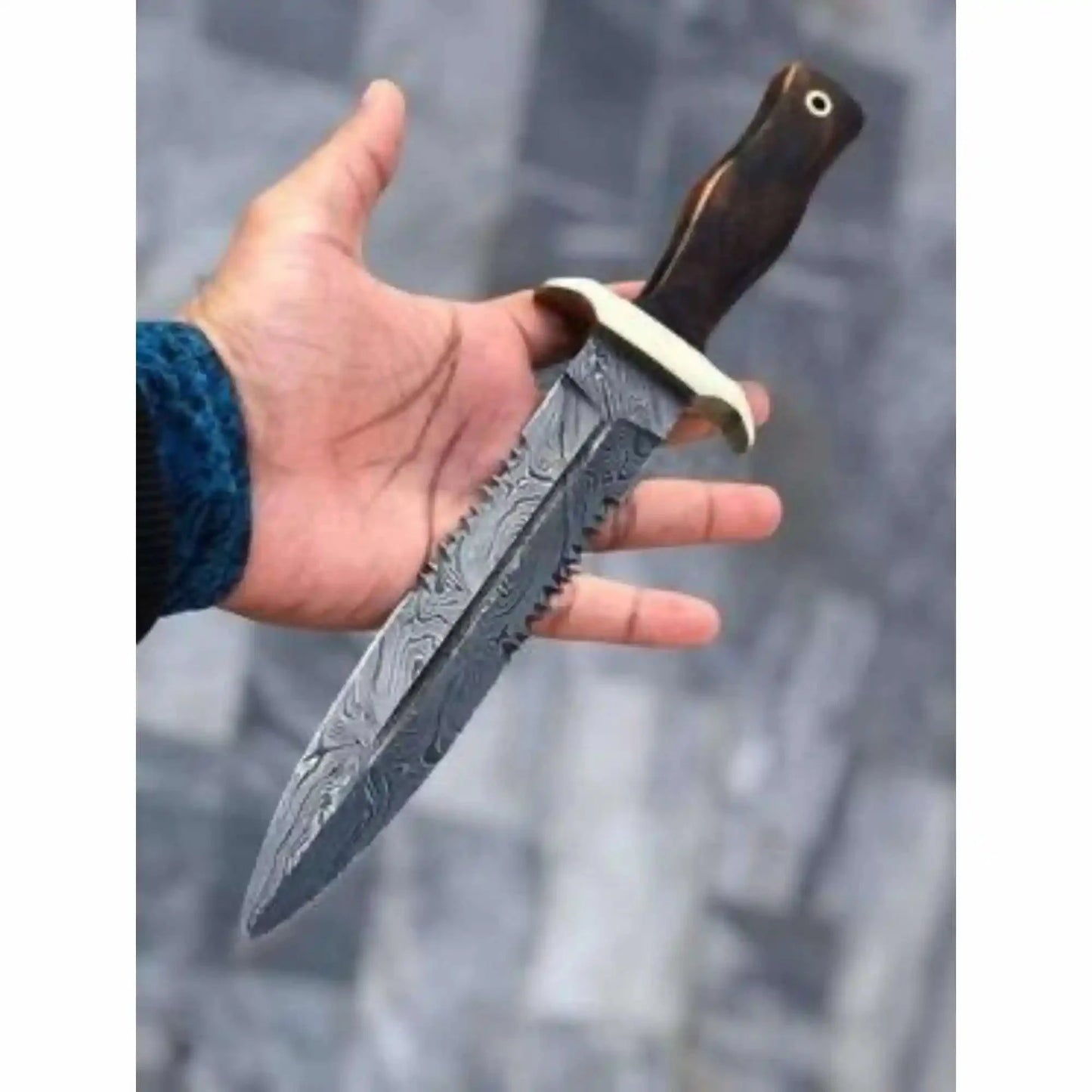 Handmade Frontier Bowie Knife, Damascus Steel Clip Point Blade, Sawback Spine, Brass Guard, Rosewood Handle, Fixed Blade Knife