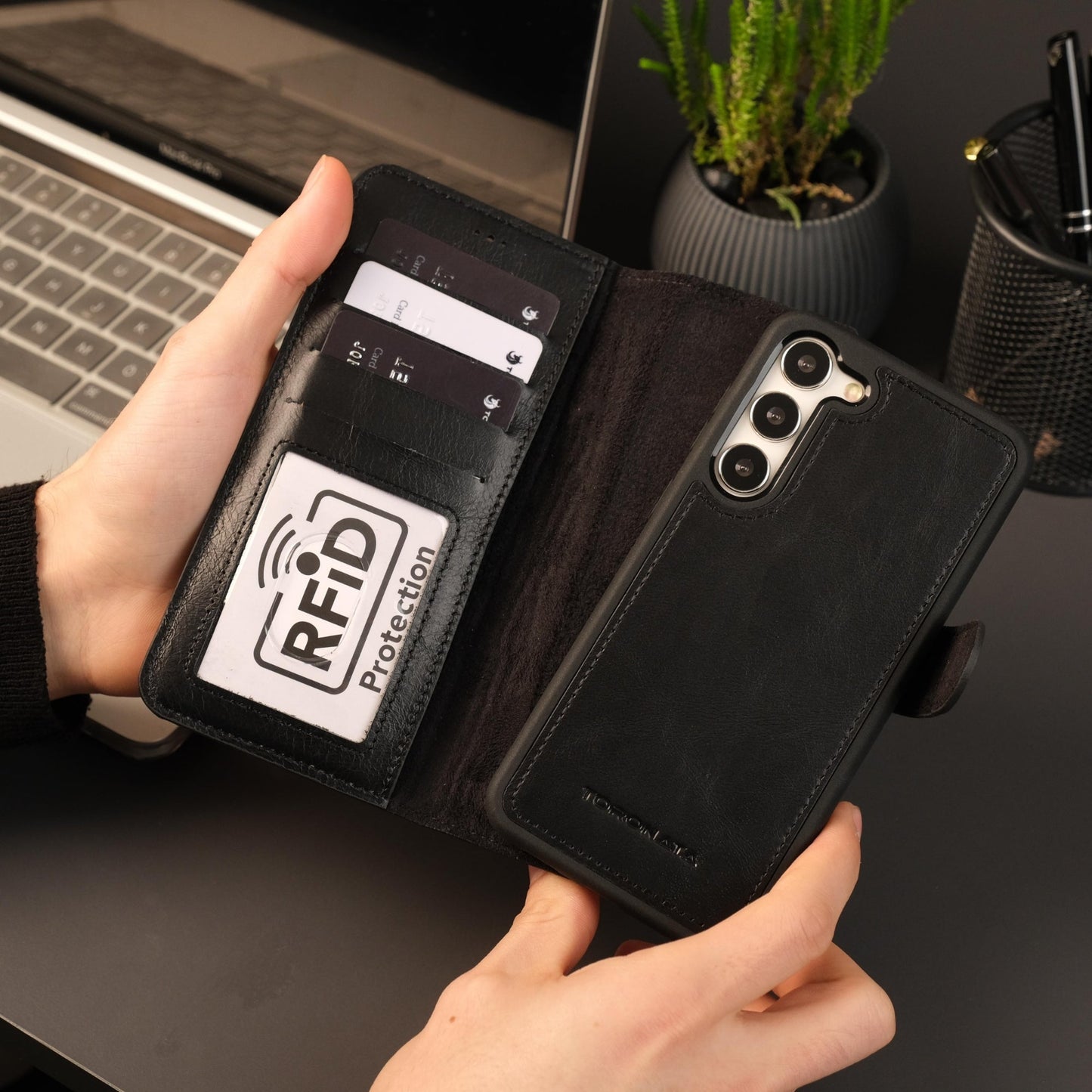 Leather Samsung Galaxy S25 Wallet Case | Buffalo