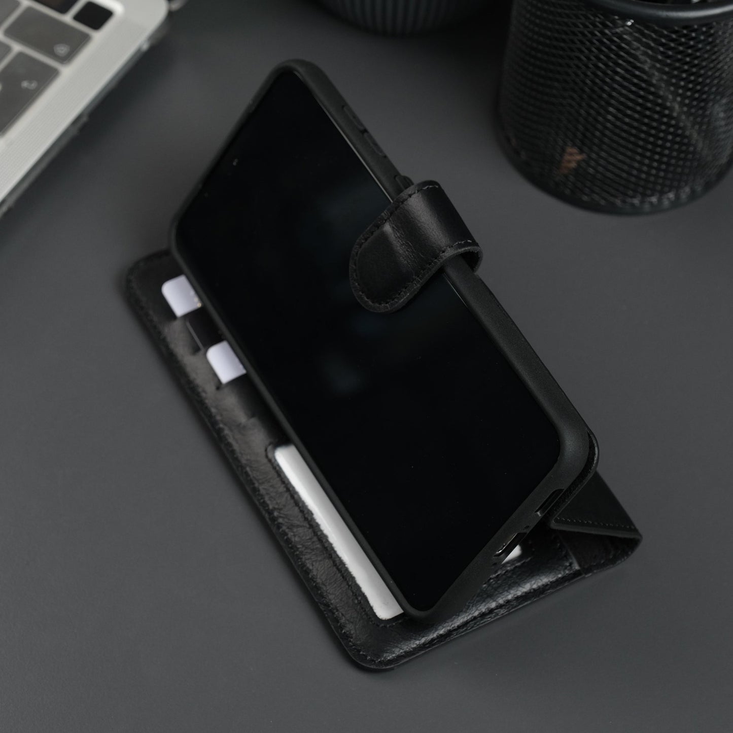 Leather Samsung Galaxy S25 Wallet Case | Buffalo