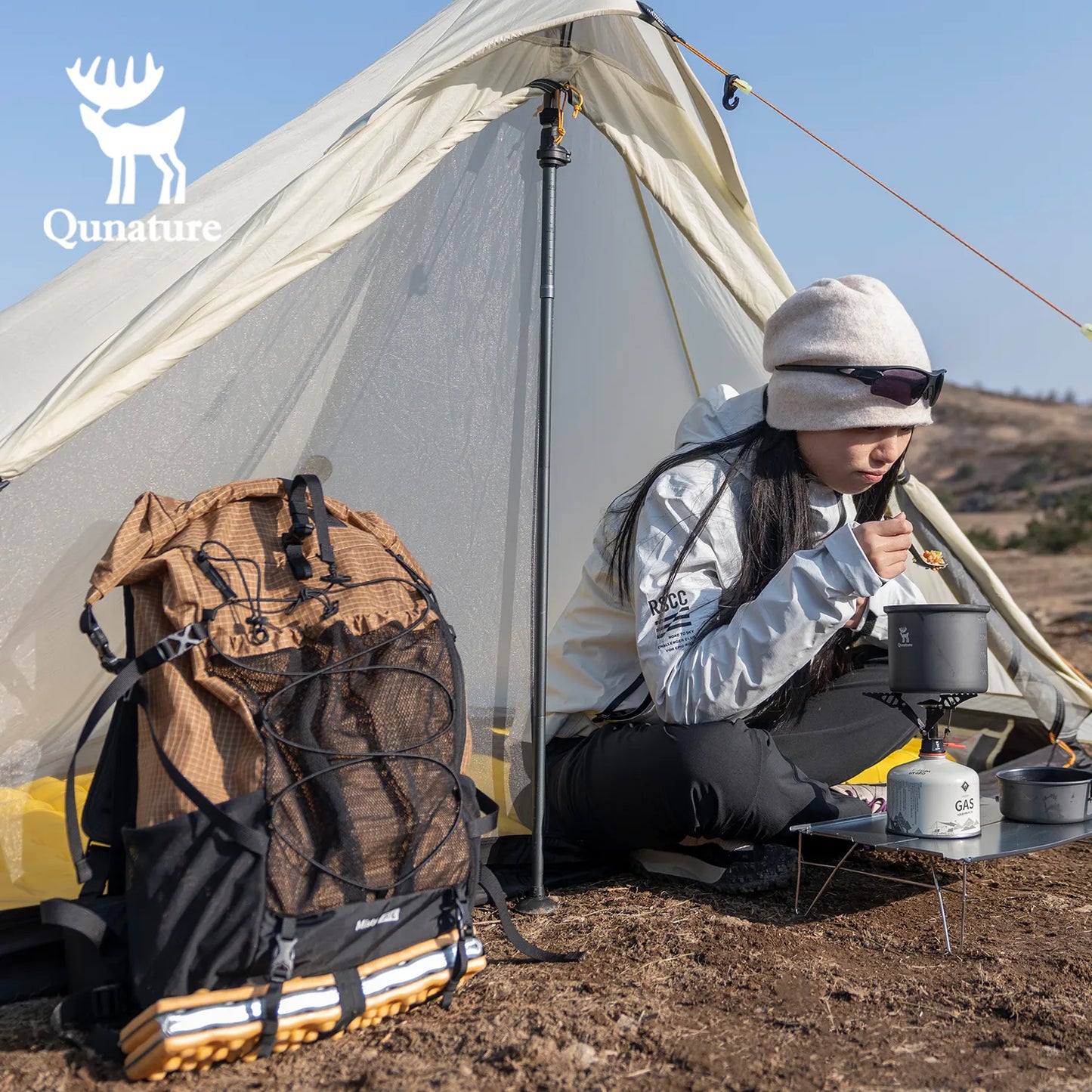 Large-capacity Hiking Backpack, Outdoor Lightweight & Waterproof Daypack, 30-35L