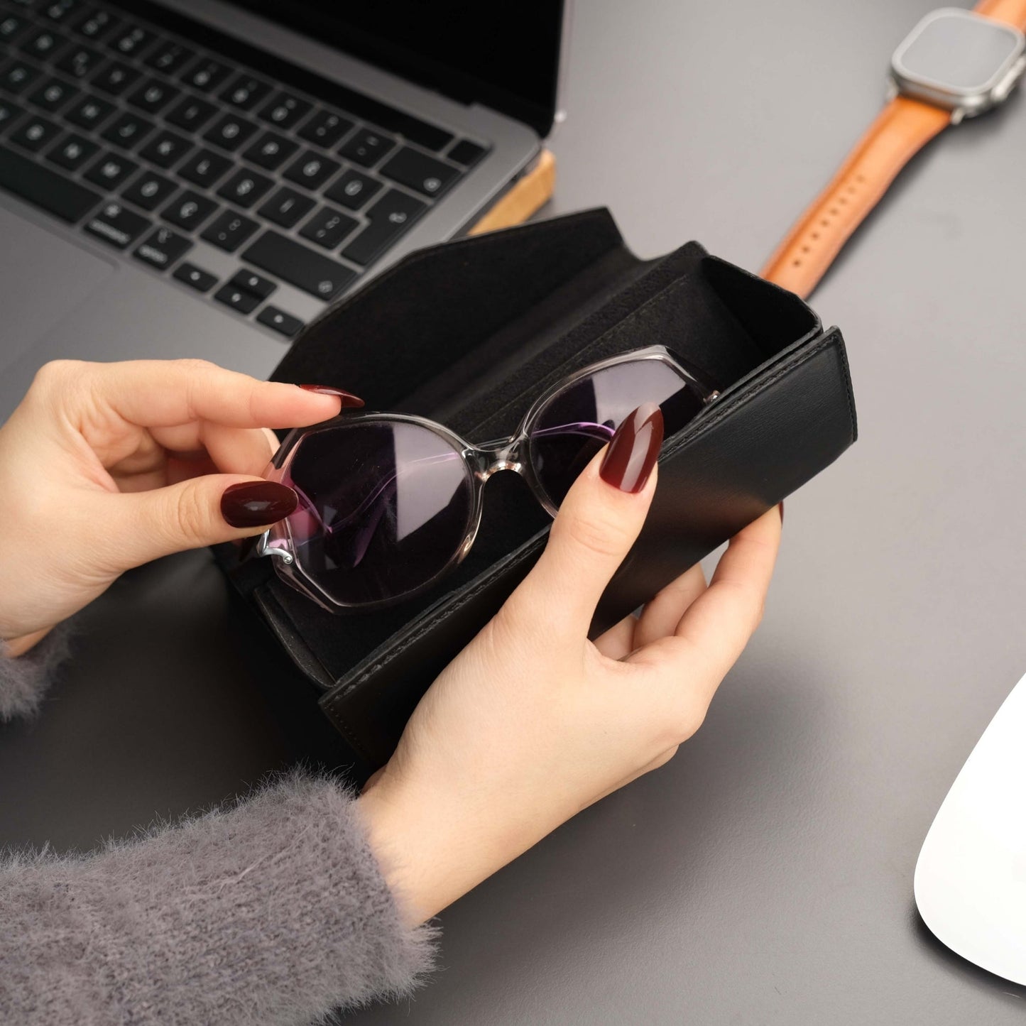 Triangle Leather Glasses Case – Vintage Eyewear Holder