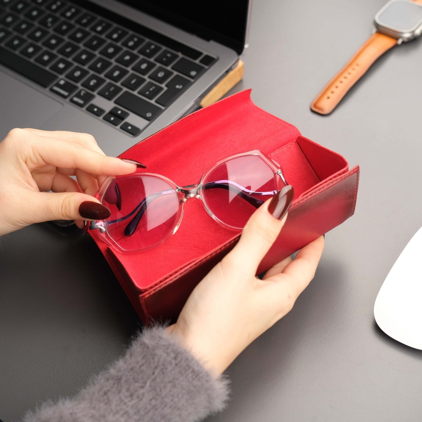 Triangle Leather Glasses Case – Vintage Eyewear Holder