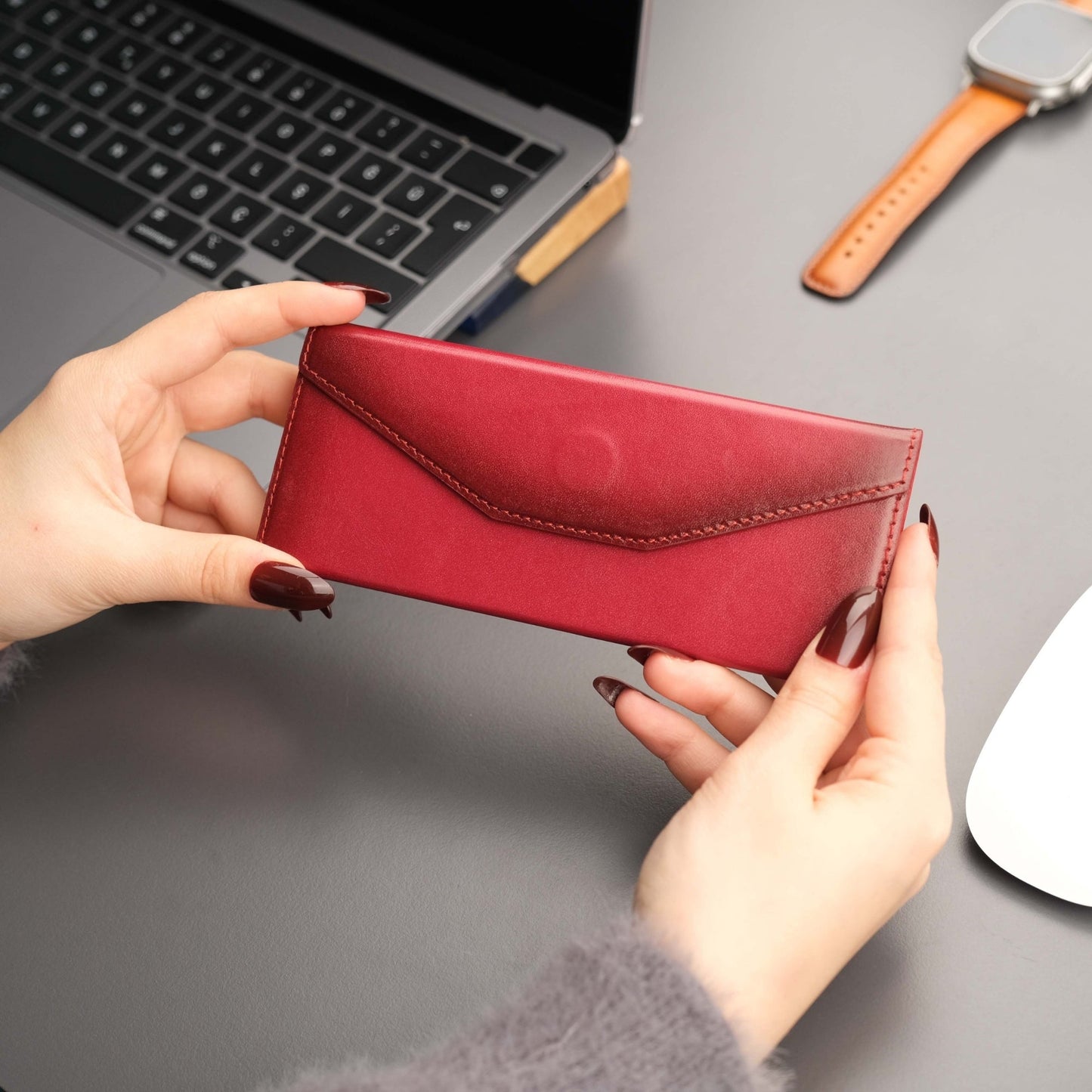 Triangle Leather Glasses Case – Vintage Eyewear Holder