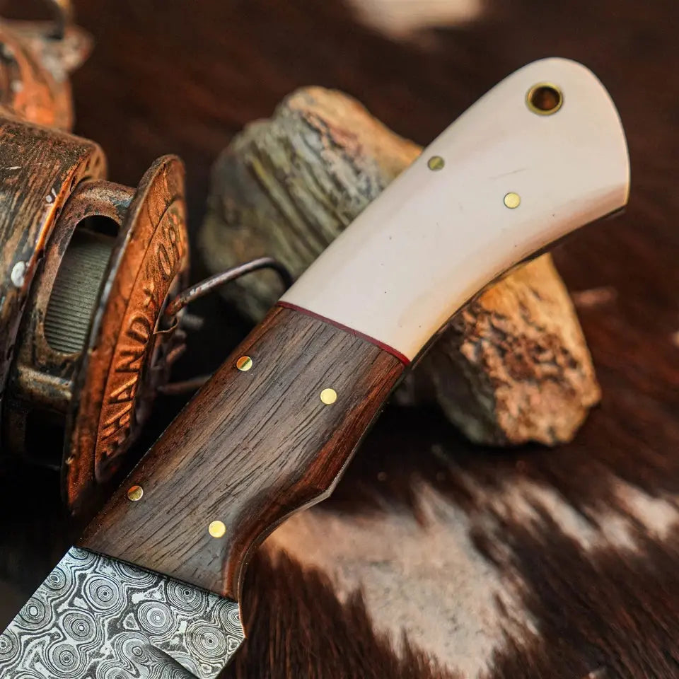 9.2" Handmade Damascus Bushcraft Knife – Full Tang Wood Handle & Sheath