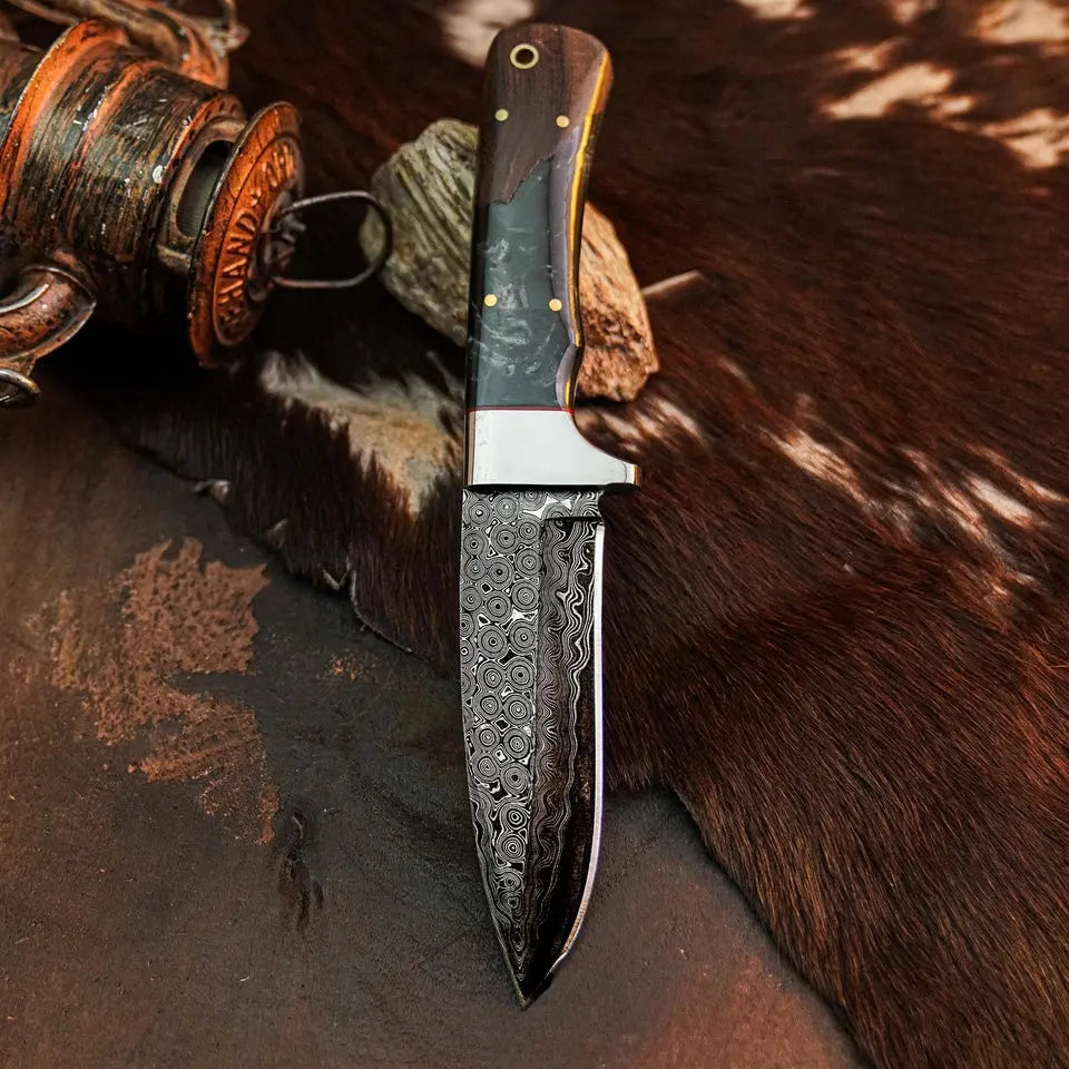 8.8" Handmade Damascus Bushcraft Knife – Full Tang Wood Handle & Sheath